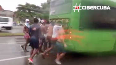la peligrosa diversion de los jovenes cubanos: coger cajita