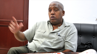 el regimen destituye al director del diario granma