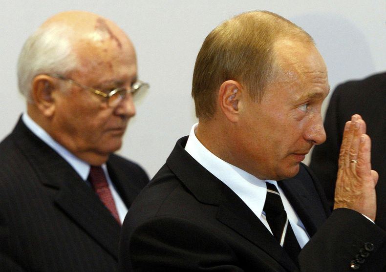 EUR-GEN GORBACHOV-FUNERAL-PUTIN