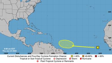 vigilan fuerte onda tropical que salio de africa: ¿que proyectan los modelos a largo plazo?