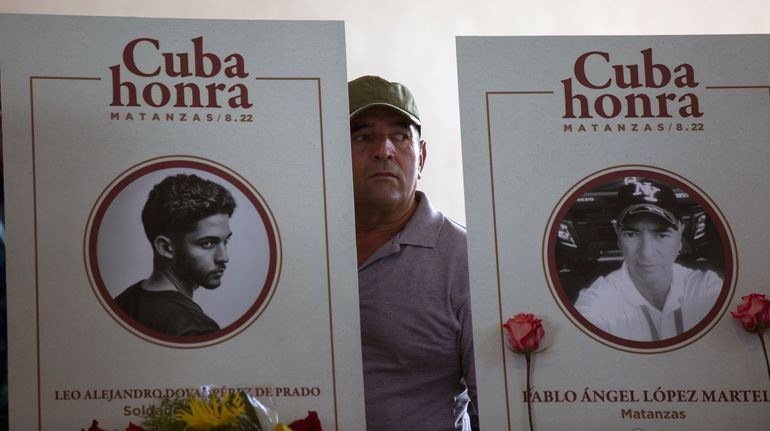 Cubanos despiden como héroes a bomberos muertos en incendio de Matanzas
