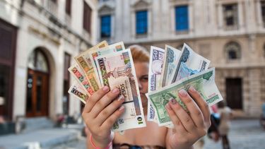 americateve | CUC PESOS CUBA REMESAS.jpg