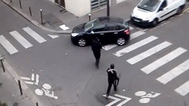 video muestra hermanos kouachi durante atentado en francia