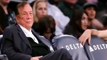 americateve | Un escándalo con acusaciones de racismo recayó sobre el dueño del equipo de baloncesto "Los Clippers de los Angeles?.