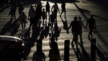 El 99% de muertes por COVID en EEUU, personas no vacunadas