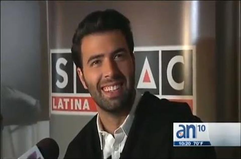 Jeancarlos Canela habla con América Noticias sobre todo lo bueno que le espera en este próximo año 2014.