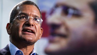 gobernador anuncia pago de $1,000 a servidores publicos que no estaban bajo el plan de ajuste