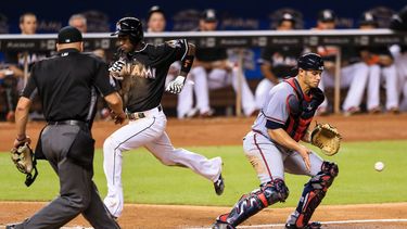 Dietrich sacude jonrón y Marlins se imponen a Bravos