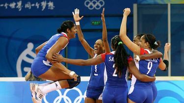 americateve | Desde el año 2000, más de medio centenar de jugadores de voleibol ha abandonado el país para fichar en clubes profesionales extranjeros.