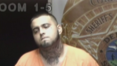 arrestan a tres sujetos por hacerse pasar por policias  y robar a una pareja