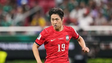 ARCHIVO - Foto del 11 de junio del 2026, el surcoreano Lee Kang-in disputa el encuentro ante la República Checa en el Grupo A de la Copa Mundial. (AP Foto/Dolores Ochoa, Archivo)