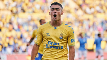 el fc barcelona amarra a una joya cubano espanola que podria ser el nuevo pedri