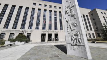 Jueza de EEUU detiene 1ra ejecución federal en 16 años