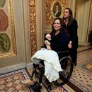 EEUU: Senado permite por primera vez a bebé dentro de cámara