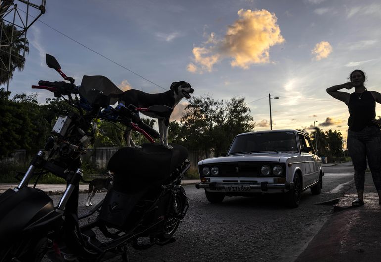 Detenido un cubano tras el robo de unas diez motos eléctricas en Sancti Spíritus