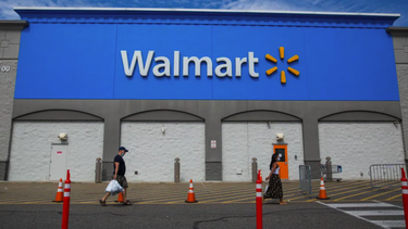 cuatro acusados por fraude organizado en tiendas walmart de miami