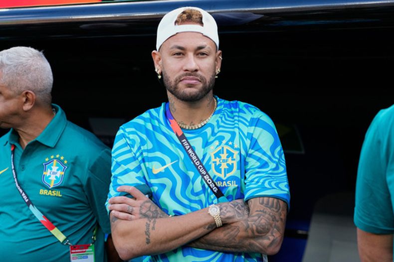 El brasileño Neymar antes del partido por el Grupo C del Mundial entre Brasil y Marruecos, el sábado 13 de junio de 2026, en East Rutherford, Nueva Jersey. (AP Foto/Frank Franklin II)