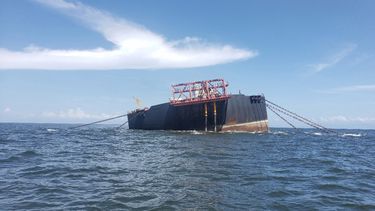 en medio de temores de derrame pdvsa planea descargar crudo de nabarima