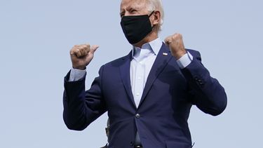 la reaccion de joe biden tras la negativa de donald trump a participar del debate virtual: nunca se sabe que va a salir de su boca