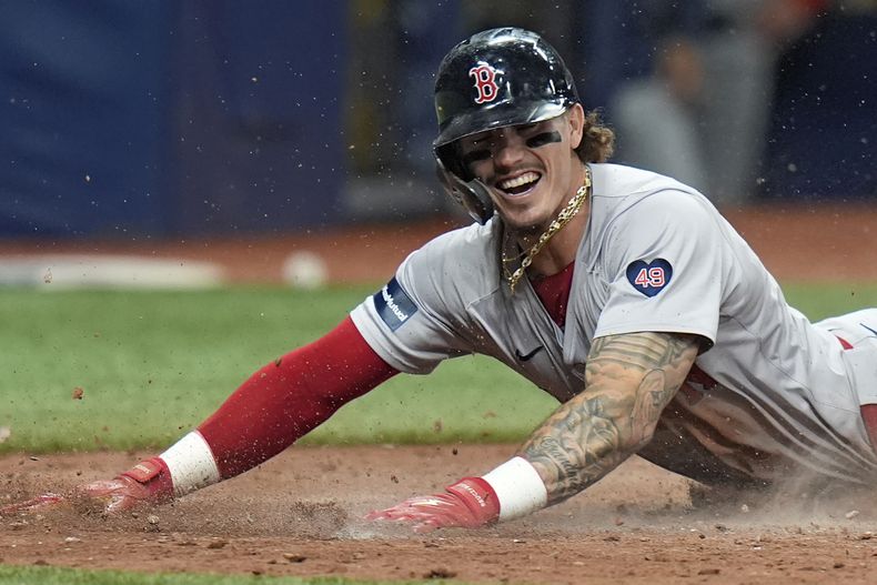 Jarren Durán, de los Medias Rojas de Boston, se roba el home en el duelo del martes 21 de mayo de 2024, ante los Rays de Tampa Bay (AP Foto/Chris OMeara)