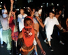 Cientos de cubanos tomaron la calle Línea en Vedado, La Habana, en la tercera noche de protestas 