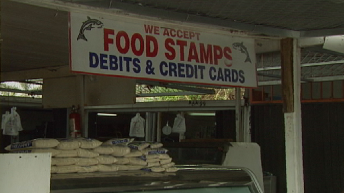 Operativo en pulguero de Opalocka por fraude al programa de Food Stamps