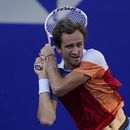 Medvedev, próximo líder del ranking, avanza en Acapulco