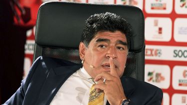 Maradona podría aspirar a presidencia de FIFA, según medio