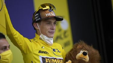Vingegaard tumba a Pogacar y asalta el liderato del Tour
