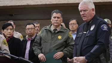 california: policia tardo 5 horas en alertar sobre tirador