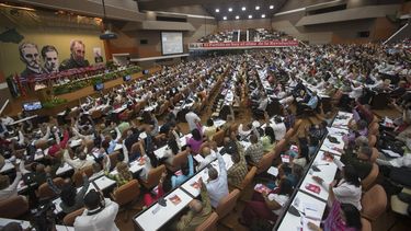 Comunistas cubanos: ¿Dejará Raúl Castro la dirección?