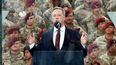 ARCHIVO - El secretario del Ejército de Estados Unidos, Dan Driscoll, habla durante la celebración America 250 el 10 de junio de 2025, en Fort Bragg, Fayetteville, Carolina del Norte. (AP Foto/Karl DeBlaker, archivo)