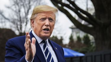 Trump dice que tuvo una “buena charla” con líder del Talibán