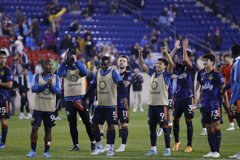 DEP-FUT CONCACAF PUMAS-SEATTLE