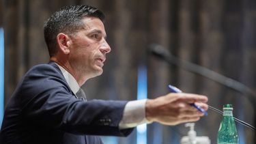 Renuncia secretario de Seguridad Nacional de EEUU, Chad Wolf