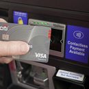 Cómo tasas más altas afectan las finanzas de estadounidenses