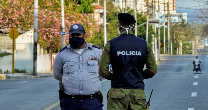Cuba policias Coronavirus.png