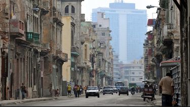 americateve | El objetivo eran militares que, aparentemente, llamaron la atención a un grupo de jóvenes por hacer ruido, según las primeras versiones.