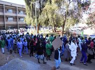 huelga de enfermeros paraliza hospitales en zimbabue