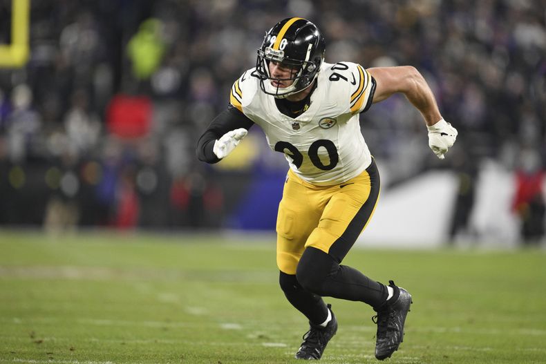 ARCHIVO - Foto del sábado 11 de enero del 2025, el linebacker de los Steelers de Pittsburgh T.J. Watt en acción durante el juego de comodín ante los Ravens de Baltimore. (AP Foto/Terrance Williams, Archivo)