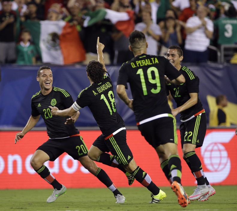 DEP-FUT_ORO_MEXICO-JAMAICA-3.jpg