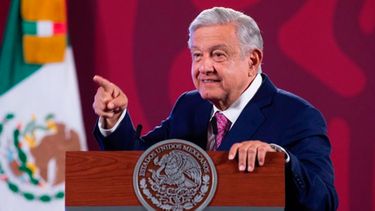 AMLO pide no votar por DeSantis: Ni un voto a quienes desprecian a los migrantes