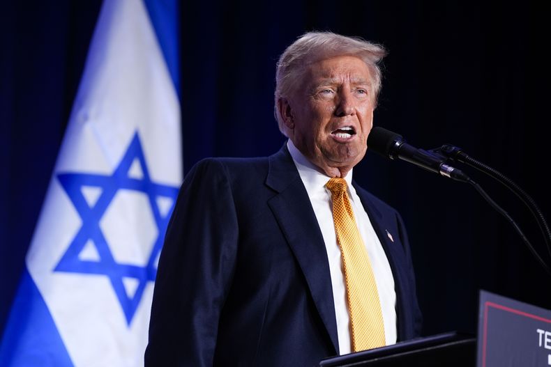 El candidato presidencial republicano, el expresidente Donald Trump, habla durante un evento titulado La lucha contra el antisemitismo en Estados Unidos, el jueves 19 de septiembre de 2024, en Washington. (Foto AP/Evan Vucci)