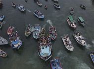 peru: pescadores afectados por derrame celebran dia festivo