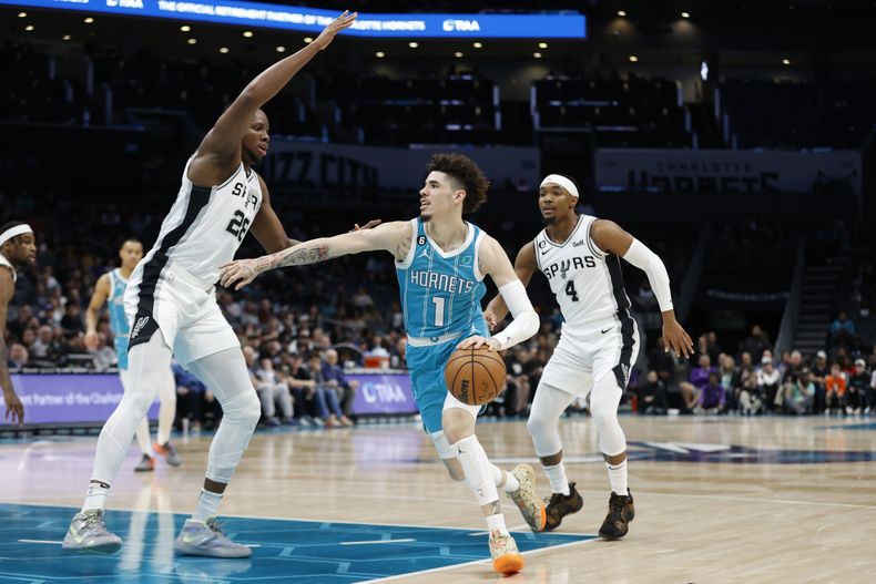 DEP-BAS SPURS-HORNETS