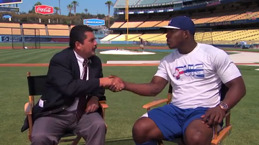 Cubano Yasiel Puig entrevistado en Jimmy Kimmel Live!