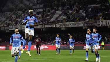 El Napoli gana y se coloca con 12 puntos más en la cima