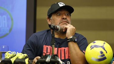 maradona apoya el proceso de paz en colombia