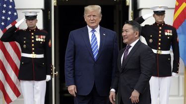 Trump recibe al presidente de Mongolia en la Casa Blanca