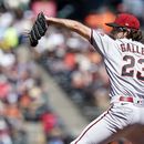 Gallen amplía racha sin admitir carrera; Diamondbacks ganan